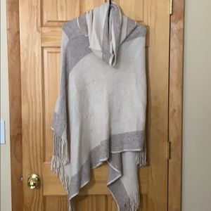Poncho sweater